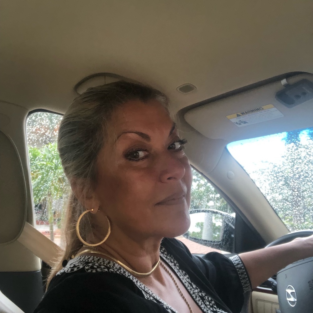 Meet your Posher, Christine